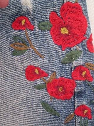 FALDA VAQUERA CON BORDADOS DENIM ORIGINAL