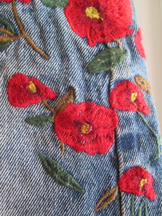 FALDA VAQUERA CON BORDADOS DENIM ORIGINAL