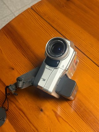 Sony DCR-PC110E Handycam Digital