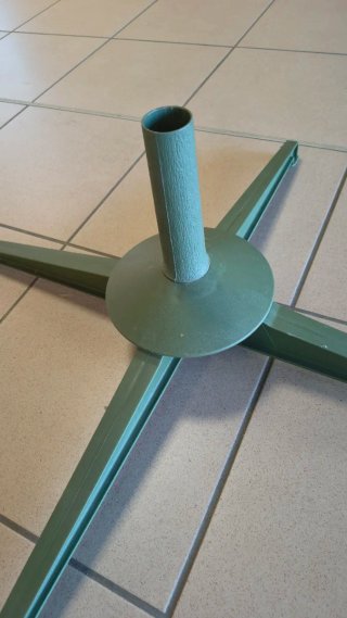 Supporto albero di Natale in plastica verde