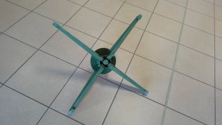 Supporto albero di Natale in plastica verde