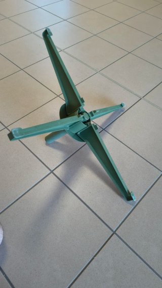Supporto albero di Natale in plastica verde