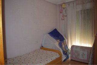 Atico duplex VPO 4 habitaciones dos baños y aseo.