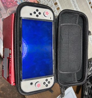 Nintendo Switch OLED con juegos