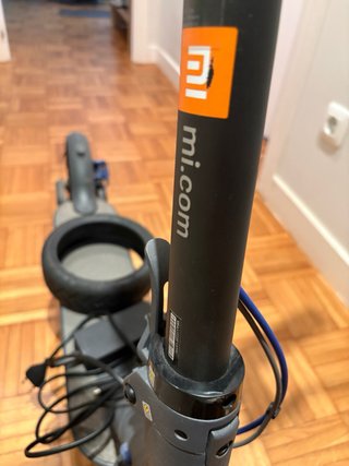Patinete Xiaomi Mi Electric Scooter 3 con cargador