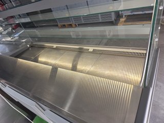 Vitrina Pastelera Coreco 200x94x128