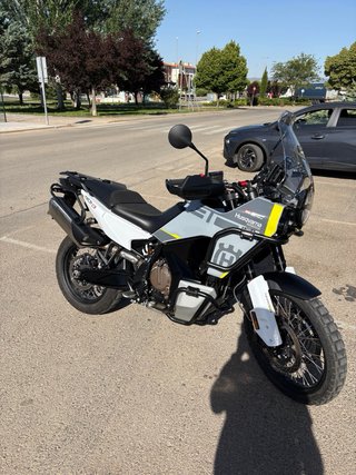Husqvarna Norden 901 Adventure Moto