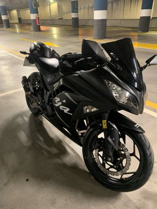 Kawasaki Ninja 300 Negra