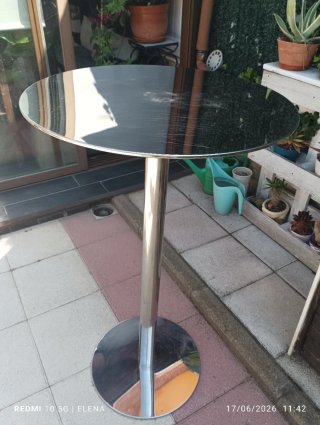Mesa alta acero inoxidable y cristal negra