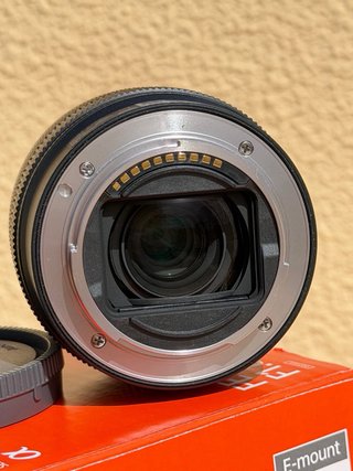 Objetivo Sony FE 4-5.6/28-60mm (Sin estrenar)