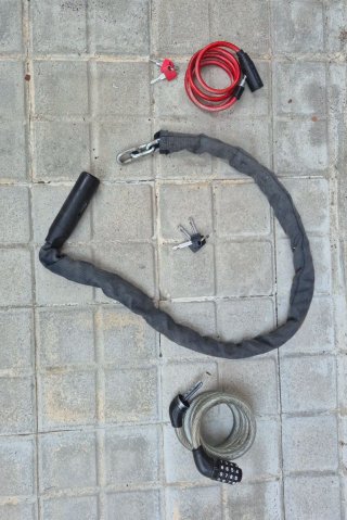 Bicicleta Elops 120 Negra + silla + 3 candados