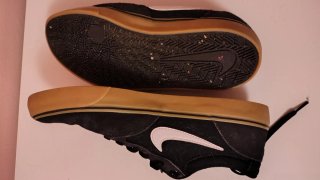 Zapatillas Nike Negras y Blancas muy poco uso.