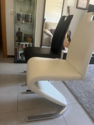 Mesa extensible cristal y 6 sillas