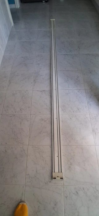 Riel triple para cortina