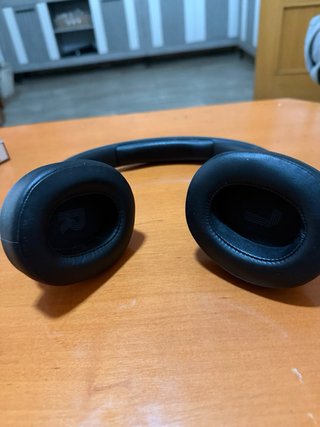 Cascos JBL Tune 770NC Negros