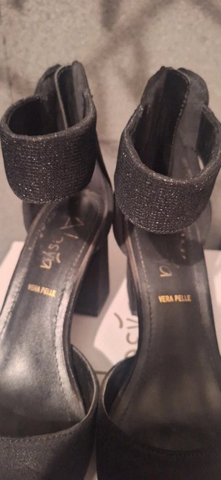 Scarpe tacco alto Alesya nere Tg 38
