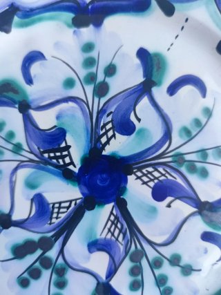 Piatti decorati a mano