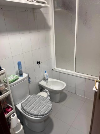ALQUILO habitación solo MUJERES!!