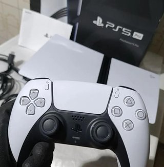 Consola PlayStation 5 Pro 2TB Blanca Nueva