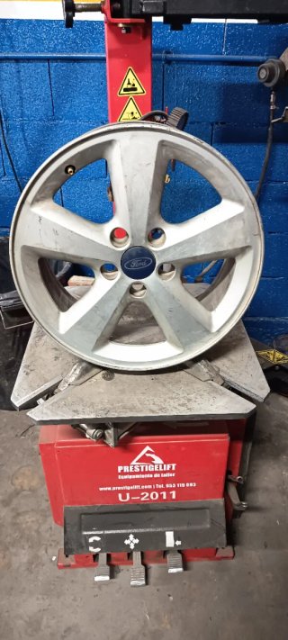 Llantas Ford 5x108 17 pulgadas