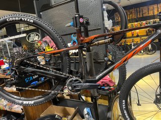 Cuadro KTM Scarp Carbono nueva geometria