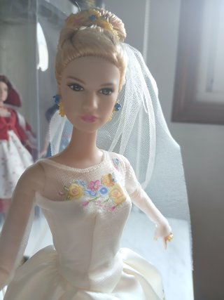 Muñeca Cenicienta Novia Película Live Action