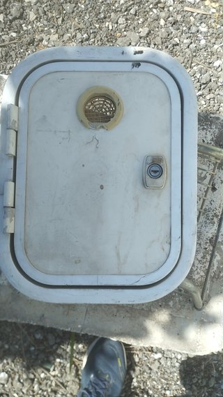 Puerta/marco autocaravana 0,35x0,25m