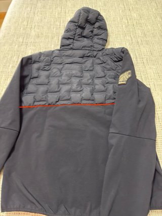 Chaqueta U-Power azul y roja