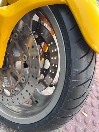 Ducati Monster 620Sie Amarilla