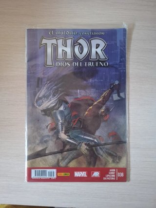 Cómics Thor: Dios del trueno. El maldito. Panini.
