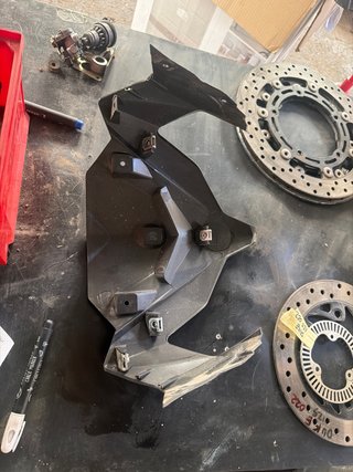 Plástico Faro Benelli TRK 502 2018