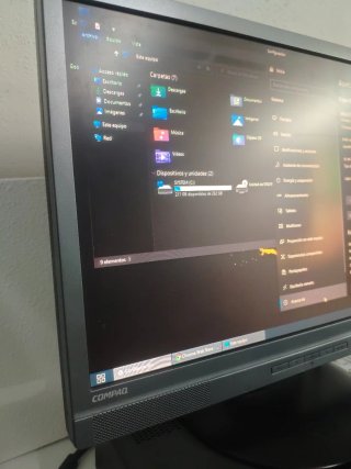 Ordenador Fujitsu + Monitor Compaq