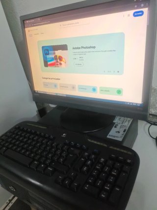 Ordenador Fujitsu + Monitor Compaq