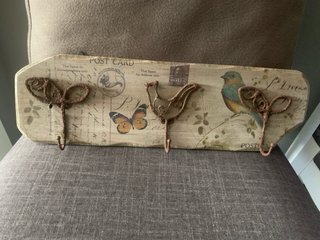 Perchero de pared decorativo Post Card