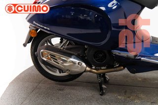 VESPA PRIMAVERA 125