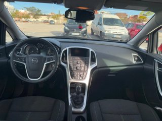 Opel Astra 2013