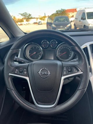 Opel Astra 2013