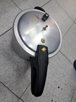Olla a presión LG