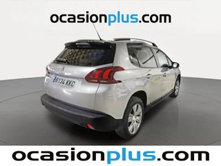 Peugeot 2008 PureTech 82 Style 60 kW (82 CV)