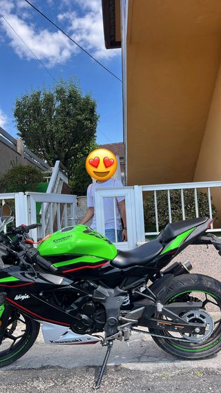 Kawasaki Ninja 125 ABS 2021 - 5.000km - Impecable