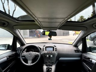 Opel Zafira 2009