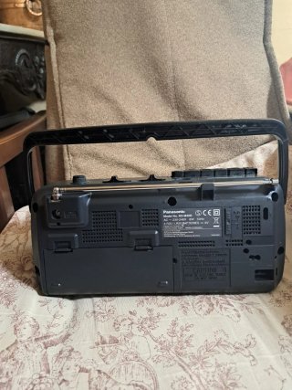 Radio Cassette Panasonic RX-M40D