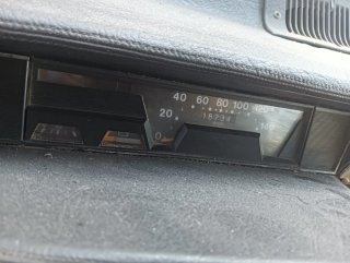 Coche clásico Renault 6 1984