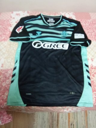 Camiseta deportiva Hummel Talla XL Negra y Turques