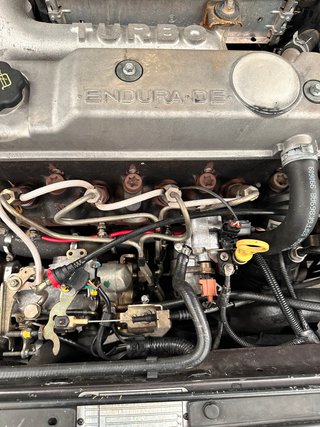 Ford Escort 1.8 tdci turbo 90