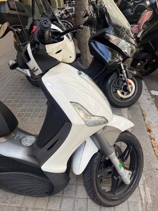 Piaggio Beverly 350 Sport Touring Blanca