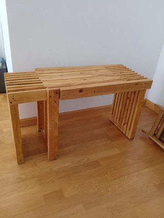 Mesa baja de madera estilo palets