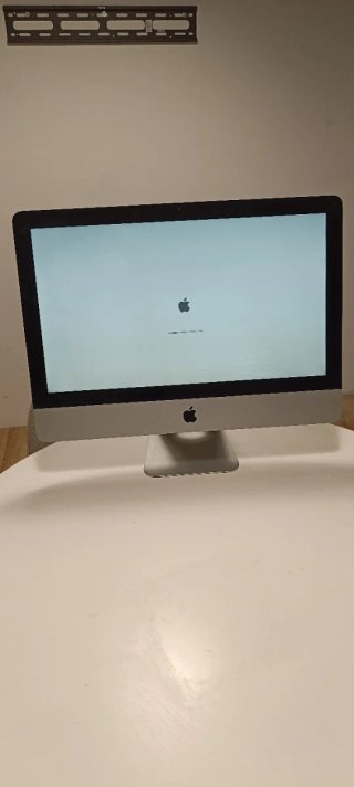 iMac 21.5 Apple modelo A1311 Plata