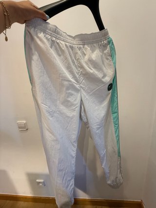 Pantalón chándal Nike Air blanco y verde