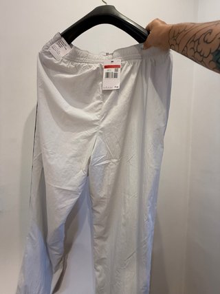 Pantalón chándal Nike Air blanco y verde